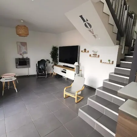 Maison Moderne Quartier Vacquerolles